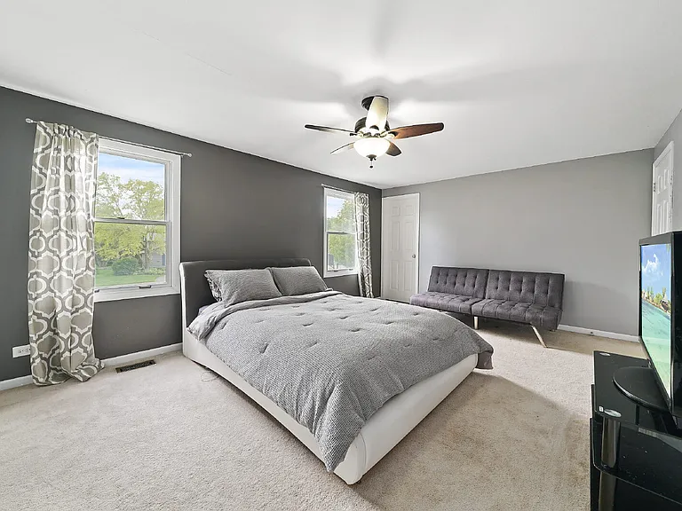1011 Talltree Ter — Photo 19