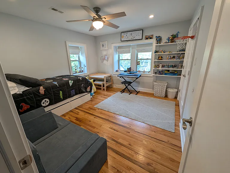 7044 Lincoln Dr — Photo 10