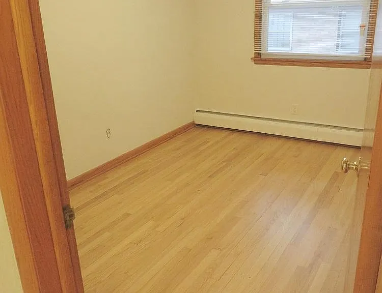 5822 Russett Rd — Photo 7