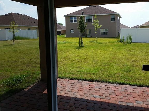 4th image of 2254 Waukegan Dr