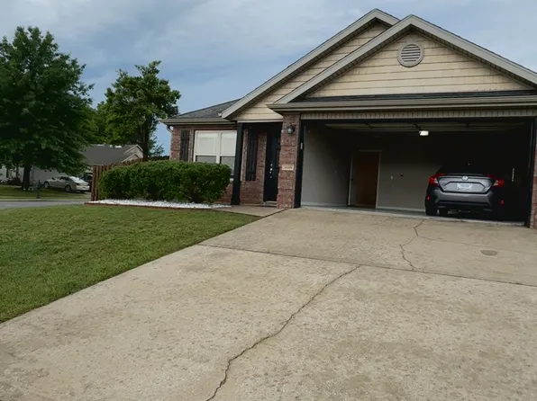 1115 W Berkeley Ave, Rogers, AR 72758