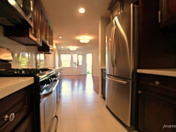 3rd image of 72 Caselli Ave