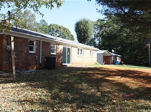 5th image of 1230 Springdale Park Dr