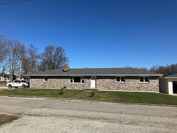 4th image of 200 S Taylor Ave
