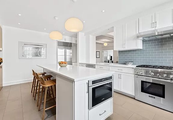 2nd image of 135 Eastern Pkwy APT 8K