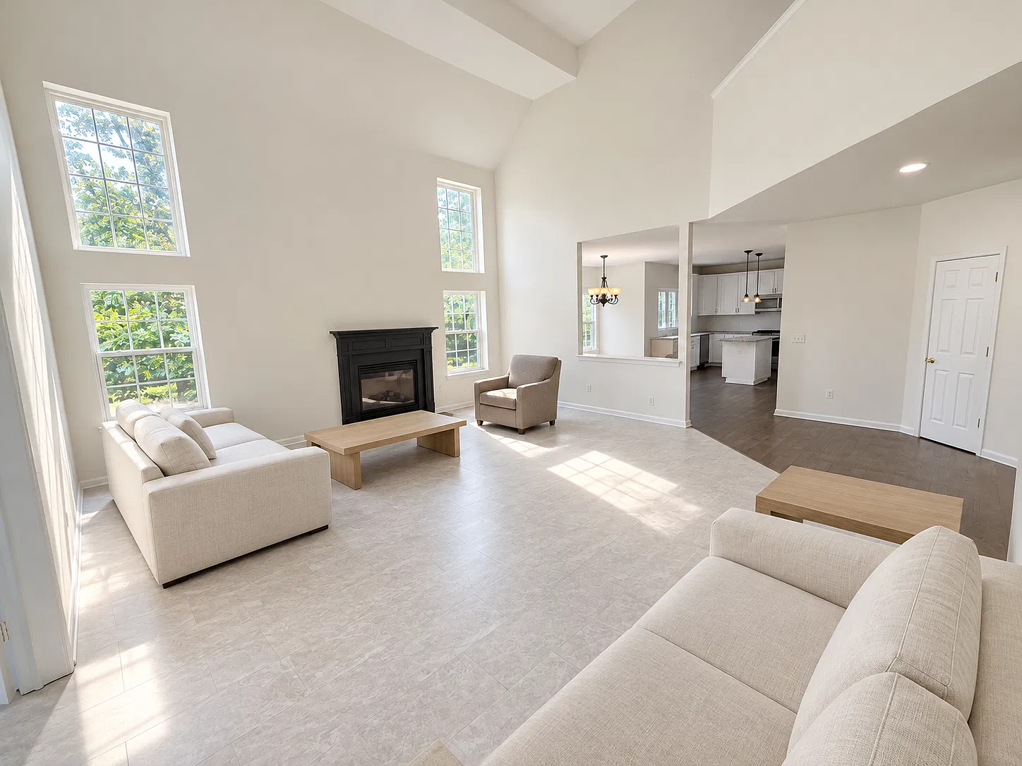4 bed, 3688 sqft, $4,800 — Photo 2
