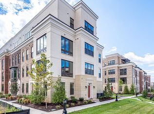500 Harborview Dr #359, Oxon Hill, MD 20745