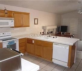 5th image of 2001 Diamond Brook Ct