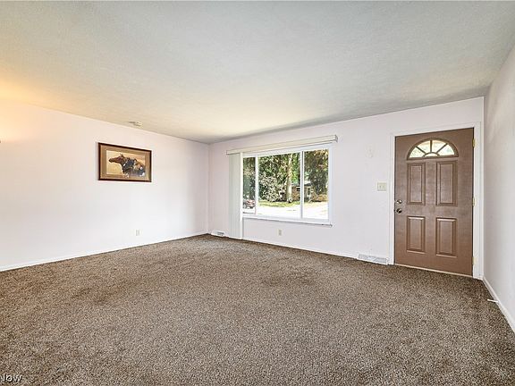 2nd image of 2200 Vinewood Dr