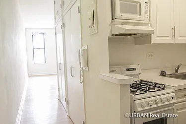Rented by Urban Real Estate Inc