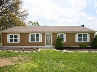 9507 E State Route Yy Hwy, Peculiar, MO 64078