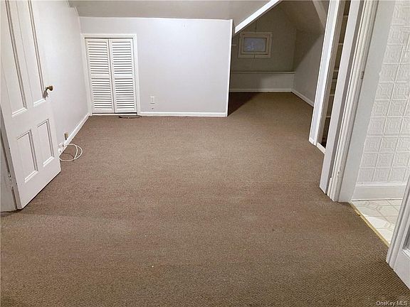 2nd image of 281 N Washington St APT 3