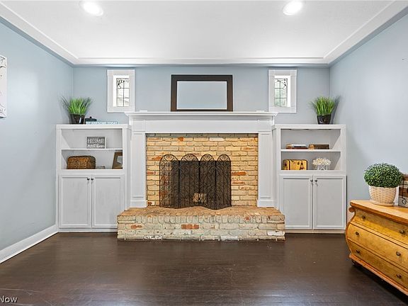 4th image of 1006 Dominion Dr