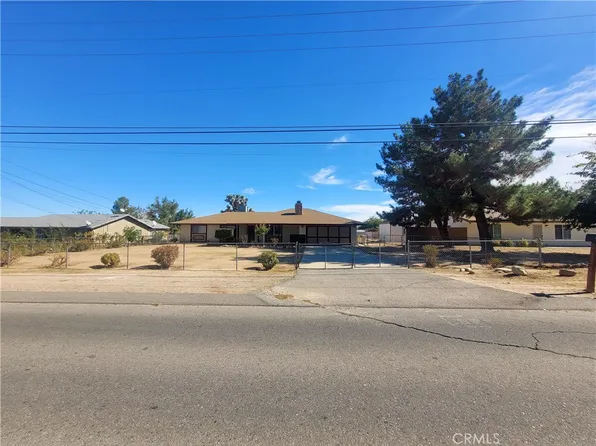 10659 Oakwood Ave, Hesperia, CA 92345