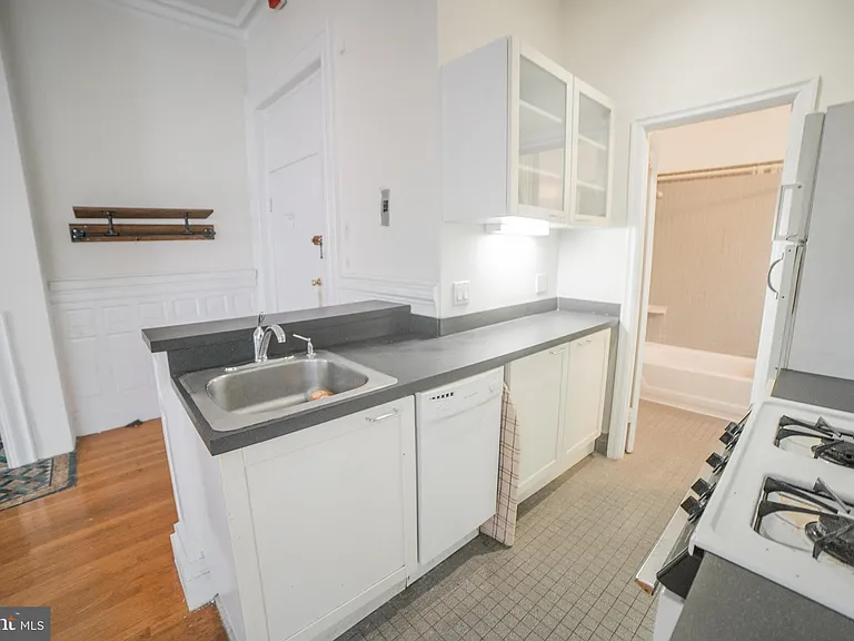1919 Spruce St #2R — Photo 6