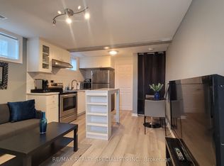 3379 Strabane Dr, Mississauga, ON L5C1W9