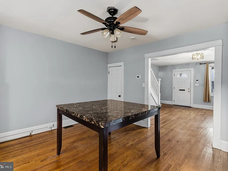1516 N Luzerne Ave — Photo 10