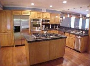 4016 Willow Ridge Dr, Dallas, TX 75244