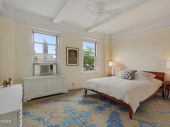 4th image of 123 W 74th St APT 8D