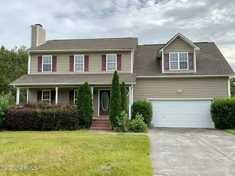 202 Thrush Ct — Photo 1