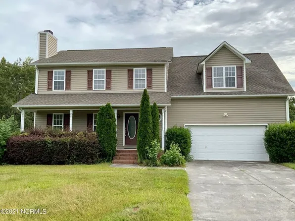 202 Thrush Ct, Jacksonville, NC 28546