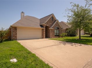 135 Roucourt Loop, College Station, TX 77845