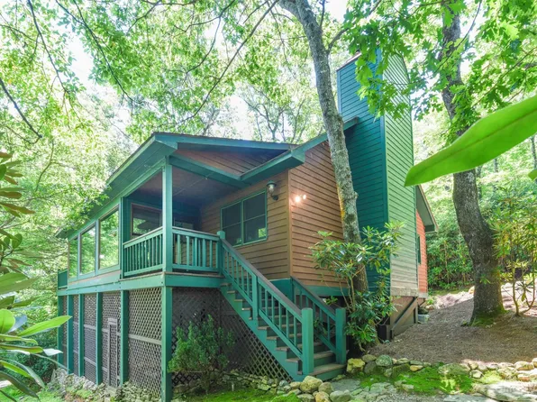 149 High Rock Acres Dr, Black Mountain, NC 28711