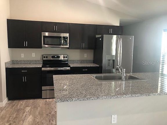 3rd image of 13015 Pennybrook Dr