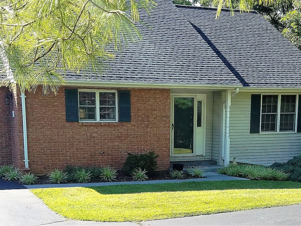 1st image of 1725 W Lakeview Dr Unit 6