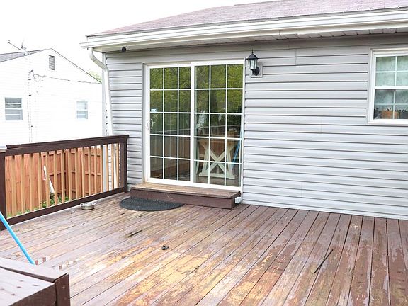 3rd image of 3011 Glenwood Avenue
