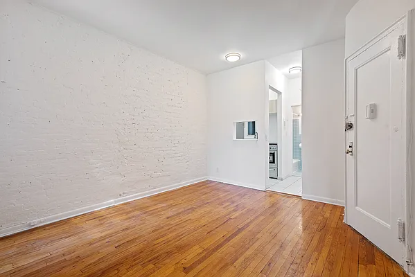 Rented by Maz Group NY | media 4