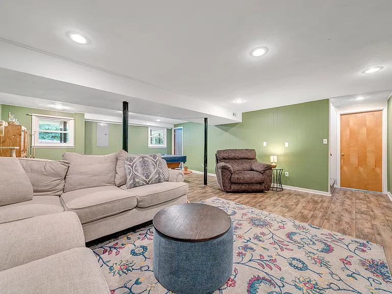 621 Aragona Dr — Photo 45
