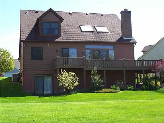 2nd image of 12 Stonebridge Cres