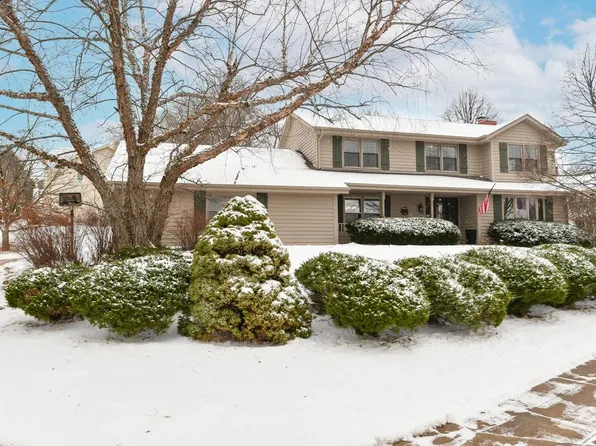 2229 Stony Ridge DRIVE, Waukesha, WI 53189
