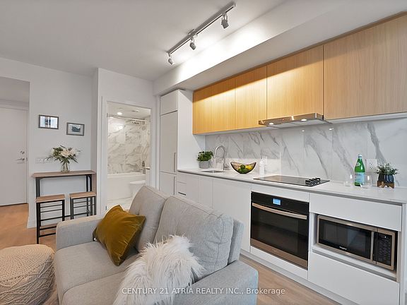 3rd image of 1100 Sheppard Ave W #527