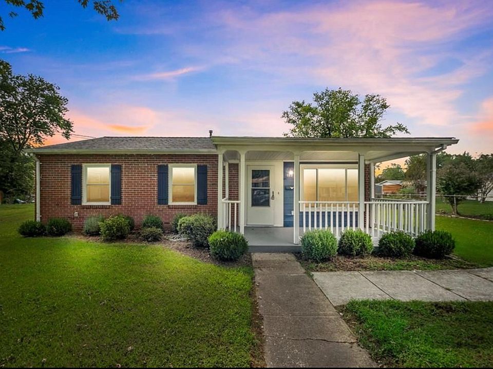 1st image of 122 Phillips Ln