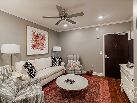 4th image of 250 W Broad Street #706
