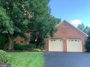 20119 Teakwood Dr, Hagerstown, MD 21742