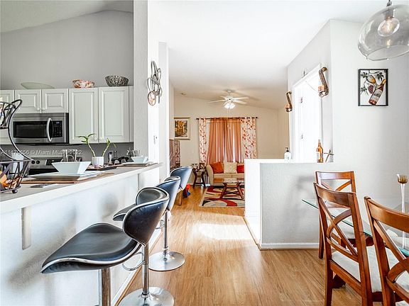 3rd image of 18723 SW 27th St Unit 18723