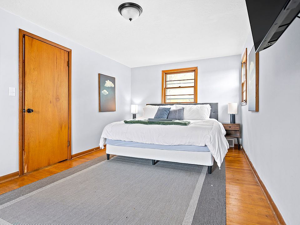 1st image of 3925 Holmes St #3925