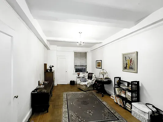 Sold by Metropolitan Property Group | media 10