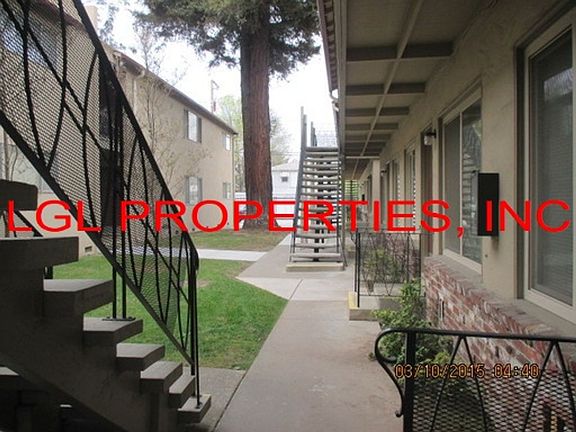 2nd image of 2627 U St APT 8