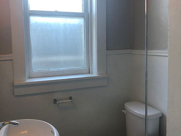 4th image of 1224 Tamm Ave #10855910