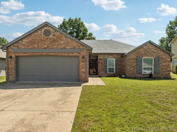 5105 Greenan Dr, Sand Springs, OK 74063