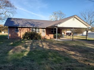610 W Pine St, Walnut Ridge, AR 72476