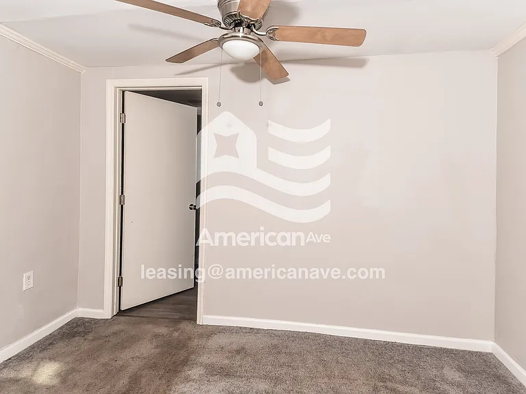 719228_008_wm_-_bedroom_13443946.jpg