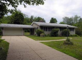 154 Wallace Rd, Bedford, NH 03110