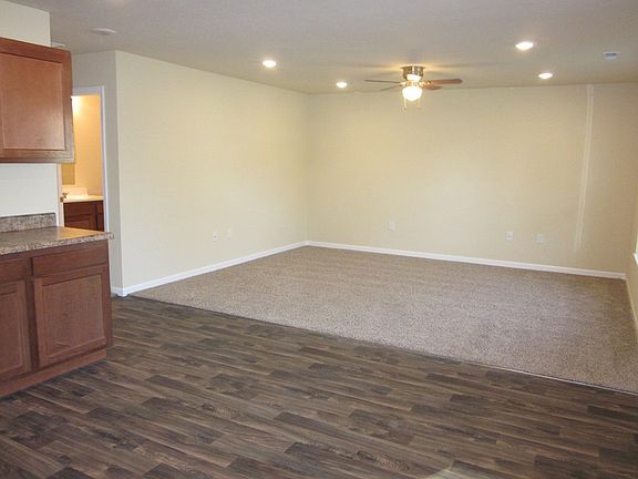 4th image of 1011 Monroe St