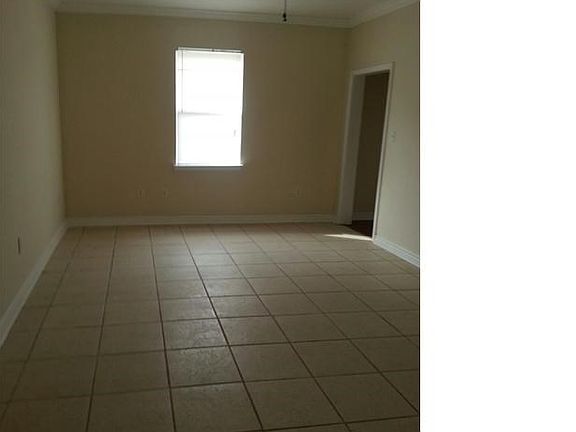 3rd image of 4425 Mendez St