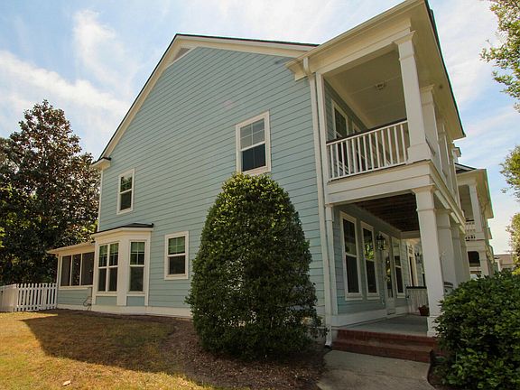 2nd image of 3344 Billings St